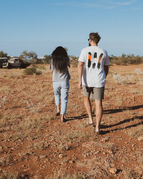 Orange Tailed Black Cockatoo | Organic Unisex Tshirt